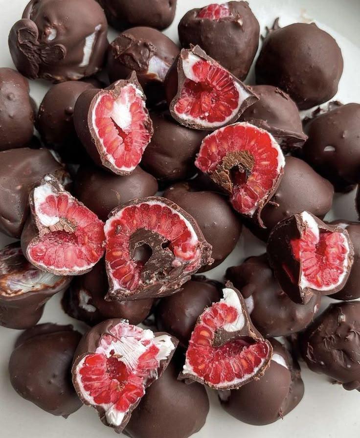 Orchard Oasis: Juicy Fruit Medley Crate